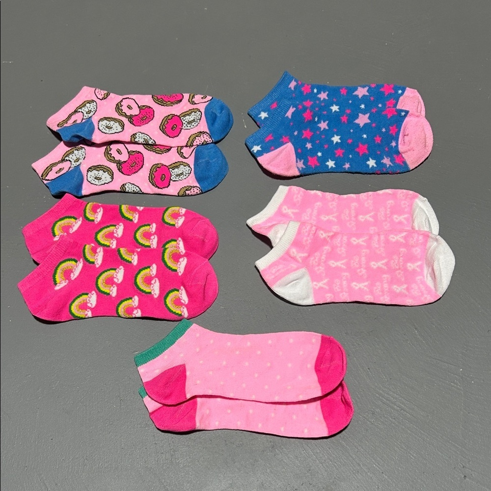 Women’s Socks - (Lot of 5 pairs)